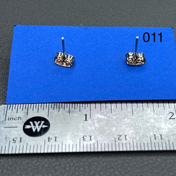 Assorted stud earrings sold per set. #006-011 - Picture 9 of 9